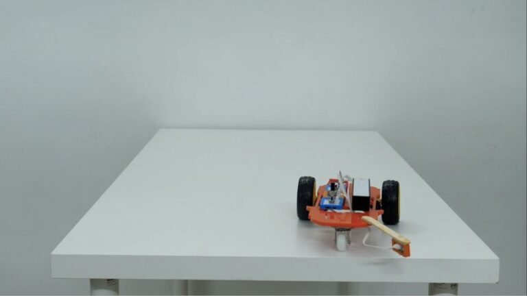How to make an edge avoiding robot