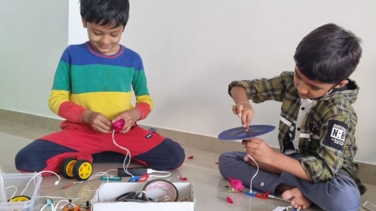 Robotics for Kids – A Complete guide for Parents and Educators