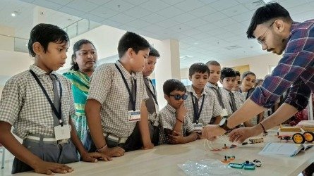 robotics-teacher-featured.jpg