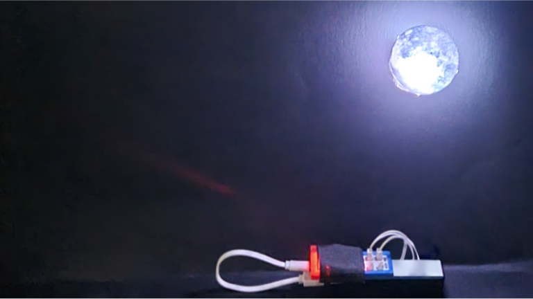 From glowing balloons to paper moon: DIY projects that teach kids the science of light